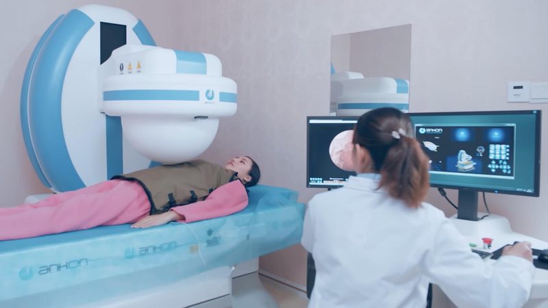 在选择高端体检套餐时，我们需要关注以下指标：